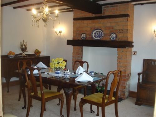Bed and Breakfast Corner Farm Крю Екстер'єр фото